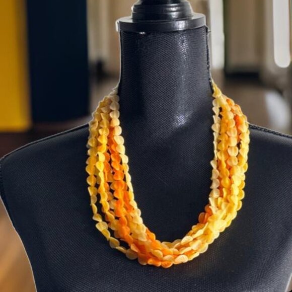 Beautiful vintage orange toned beaded leaf necklace - Picture 1 of 17